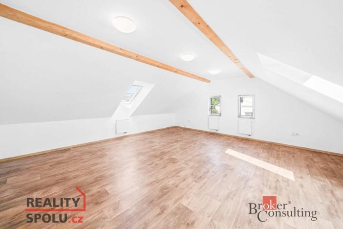 Prodej rodinného domu, Litohlavy, 235 m2