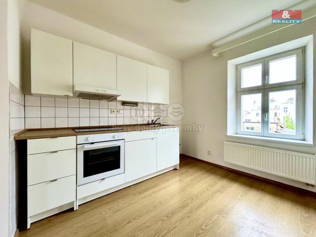 Pronájem bytu 2+1, Poděbrady, Hakenova, 45 m2