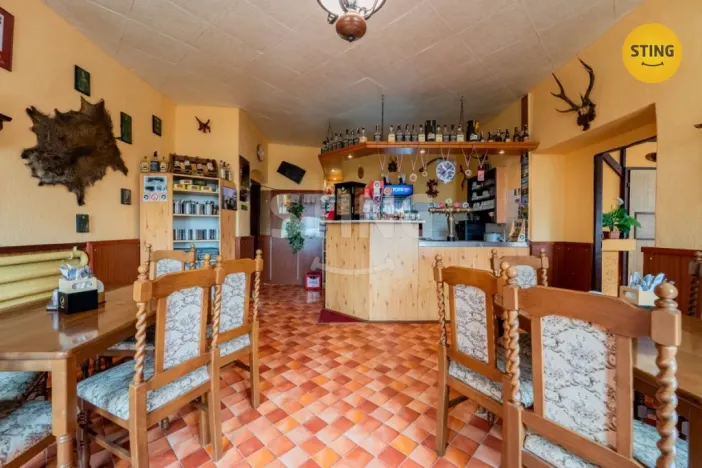 Prodej komerční nemovitosti, Horní Město - Rešov, 600 m2