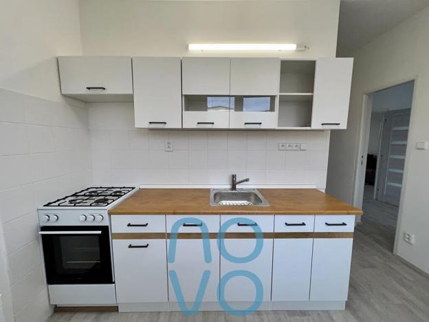 Pronájem bytu 2+1, Praha - Záběhlice, Sněženková, 59 m2
