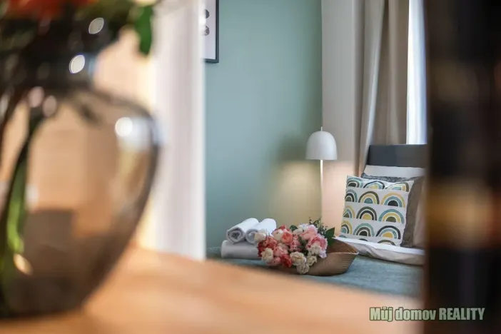 Pronájem bytu 2+kk, Praha - Vysočany, Kolbenova, 55 m2