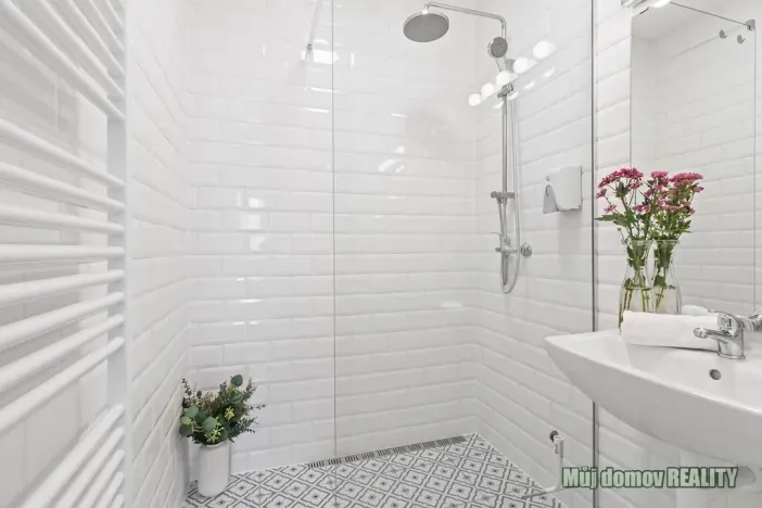 Pronájem bytu 2+kk, Praha - Vysočany, Kolbenova, 55 m2