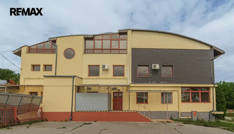 Prodej kanceláře, Havířov - Šumbark, U Nádraží, 595 m2