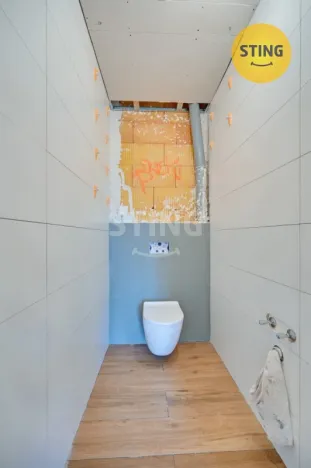 Prodej rodinného domu, Krásensko, 183 m2