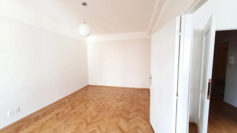 Pronájem bytu 1+1, Praha - Břevnov, Patočkova, 40 m2