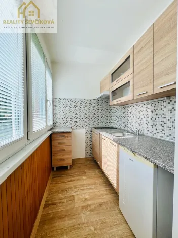 Pronájem bytu 1+kk, Hradec Králové, Severní, 28 m2