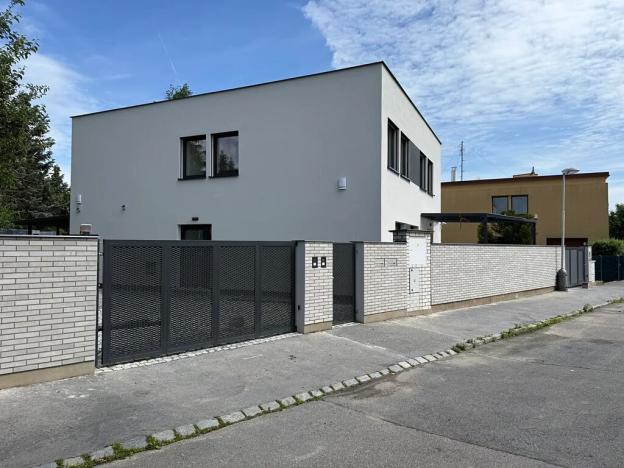 Pronájem bytu 3+1, Praha - Krč, Lukešova, 71 m2