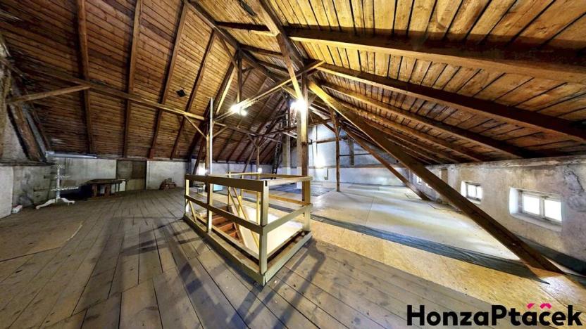 Prodej rodinného domu, Čistá, J. A. Komenského, 403 m2