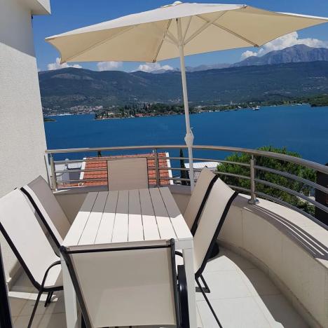 Prodej bytu 3+kk, Tivat, Černá Hora, 64 m2