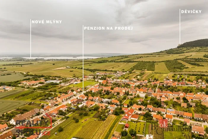 Prodej rodinného domu, Perná, 403 m2