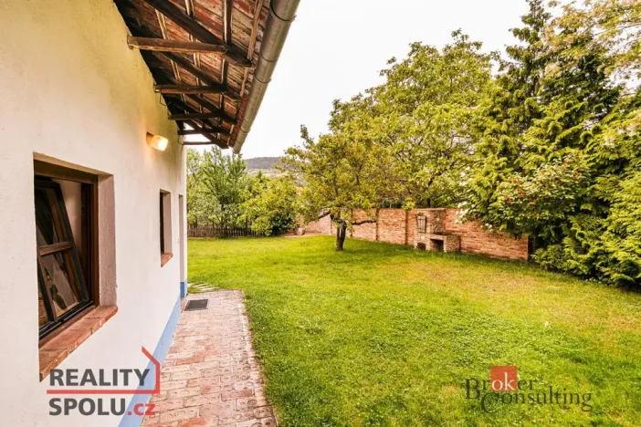 Prodej rodinného domu, Perná, 403 m2