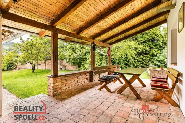 Prodej rodinného domu, Perná, 403 m2