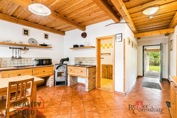 Prodej rodinného domu, Perná, 403 m2