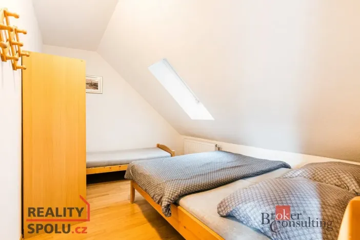 Prodej rodinného domu, Perná, 403 m2