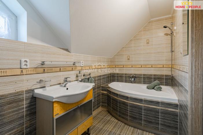 Prodej rodinného domu, Stanovice, 200 m2