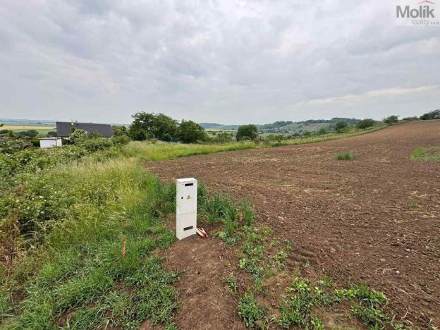 Prodej pozemku pro bydlení, Jeviněves, 1165 m2