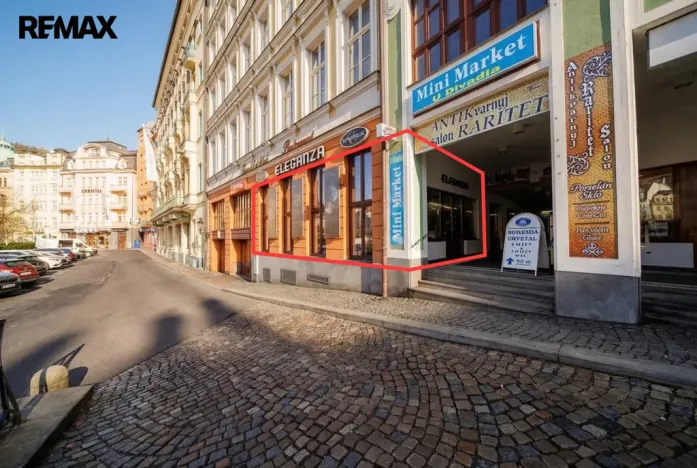 Prodej obchodního prostoru, Karlovy Vary, Divadelní náměstí, 115 m2