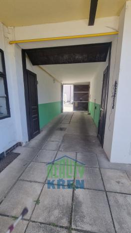 Prodej činžovního domu, Praha - Kobylisy, Klapkova, 800 m2