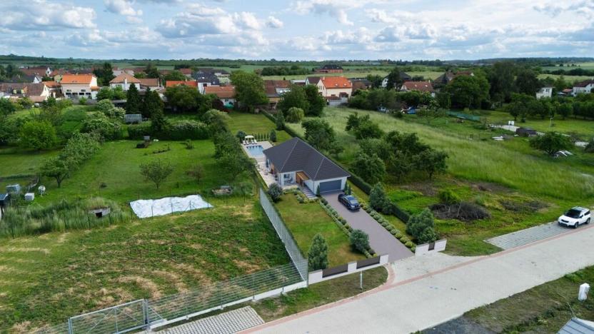 Prodej pozemku pro bydlení, Kozomín, 1361 m2
