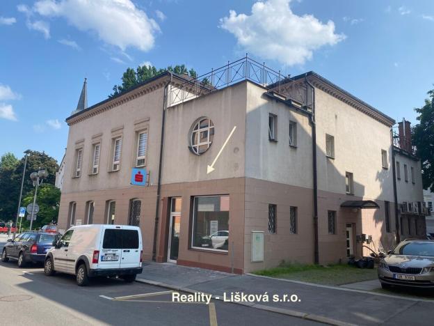 Pronájem obchodního prostoru, Děčín, Husovo nám., 32 m2