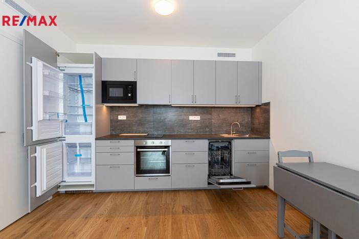 Pronájem bytu 2+kk, Praha - Modřany, Československého exilu, 45 m2