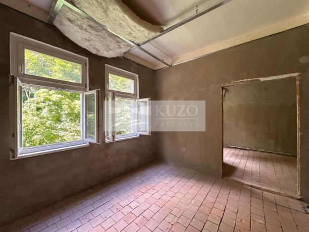 Prodej půdního prostoru, Karlovy Vary, Sadová, 150 m2