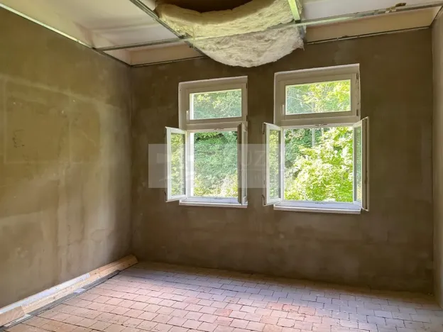 Prodej půdního prostoru, Karlovy Vary, Sadová, 150 m2