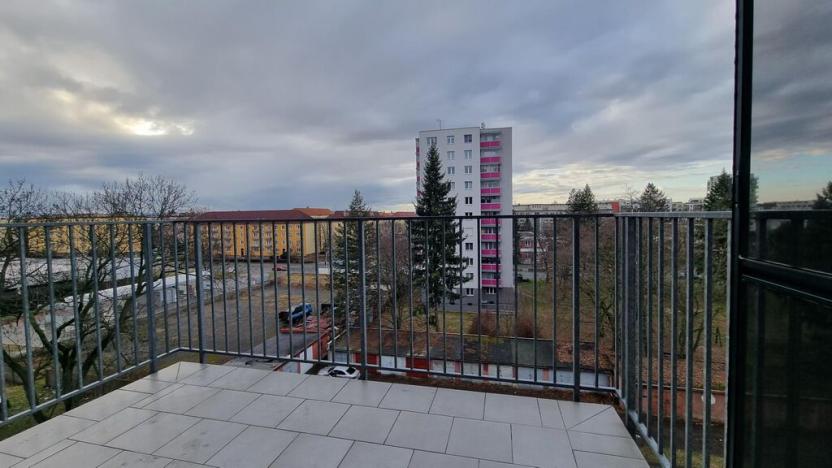 Pronájem bytu 2+kk, Pardubice - Zelené Předměstí, Pod Vinicí, 64 m2