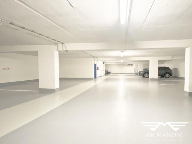 Pronájem garáže, Praha - Prosek, Kytlická, 10 m2