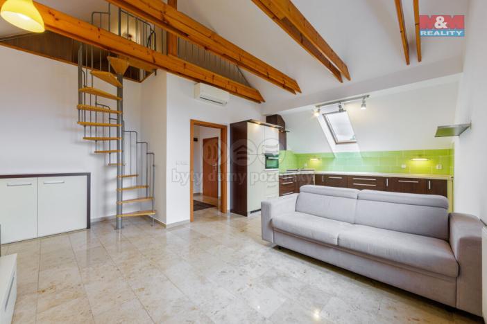 Prodej bytu 4+kk, Karlovy Vary - Stará Role, Husova, 70 m2