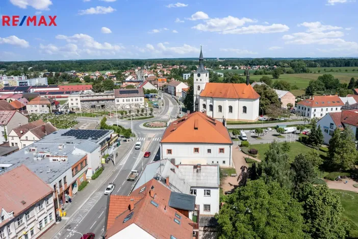 Prodej vícegeneračního domu, Lázně Bohdaneč, Pernštýnská, 327 m2