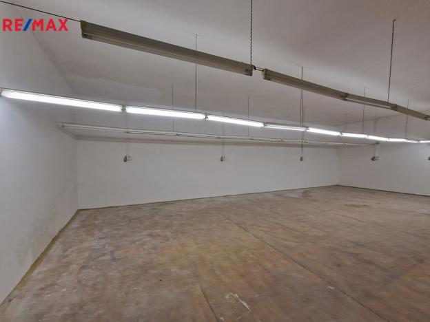 Pronájem obchodního prostoru, Stonařov, 153 m2