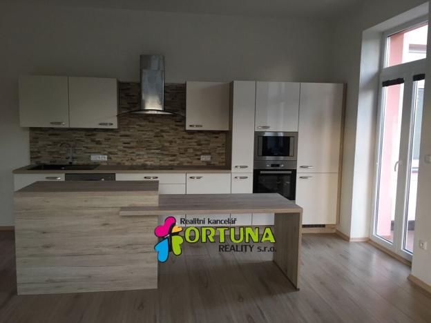 Pronájem bytu 2+kk, Kamenný Újezd, Na Dolech, 78 m2