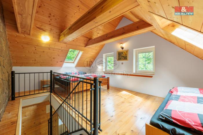 Prodej rodinného domu, Loket - Údolí, 180 m2