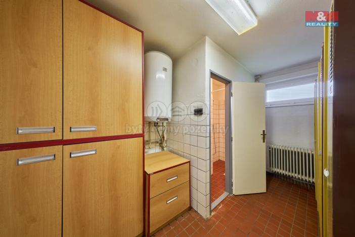 Pronájem obchodního prostoru, Trutnov - Poříčí, Polská, 327 m2