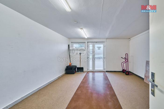 Pronájem obchodního prostoru, Trutnov - Poříčí, Polská, 327 m2