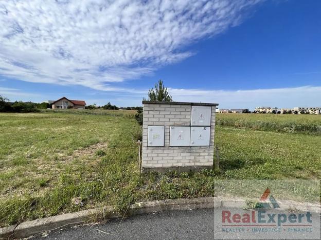 Prodej pozemku pro bydlení, Jesenice, Datlová, 1739 m2