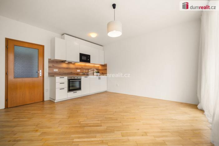 Pronájem bytu 1+kk, Praha - Strašnice, Počernická, 33 m2