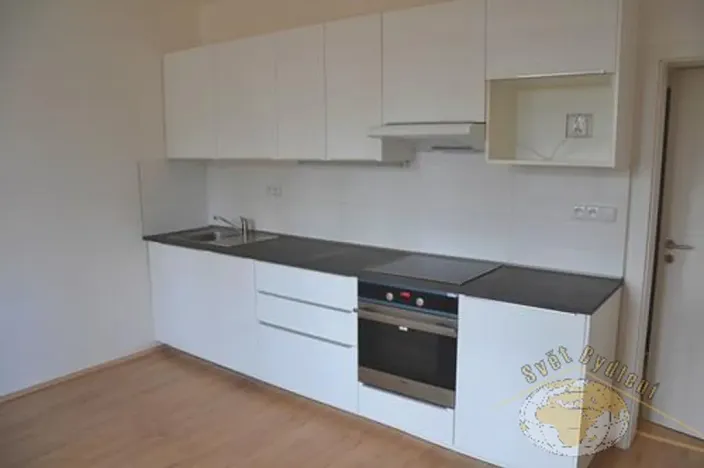 Pronájem bytu 2+kk, Praha - Kyje, Blatská, 35 m2