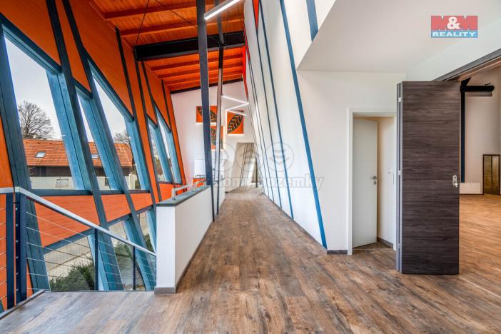 Pronájem obchodního prostoru, Okrouhlo, 1076 m2