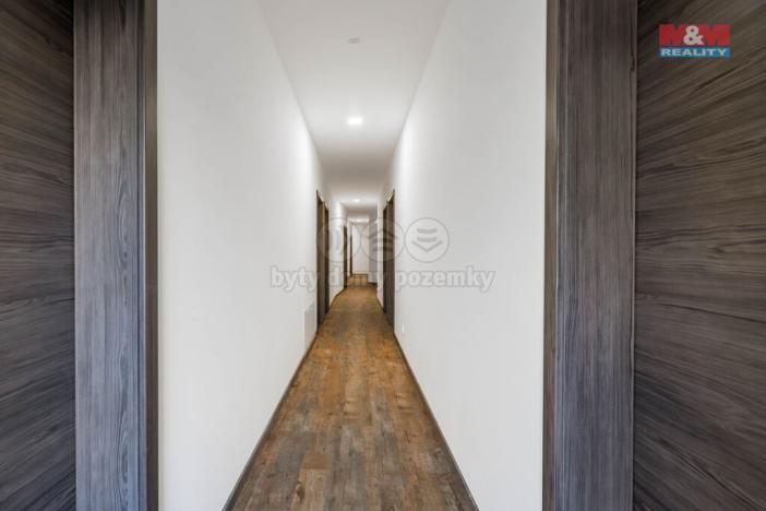 Pronájem obchodního prostoru, Okrouhlo, 1076 m2