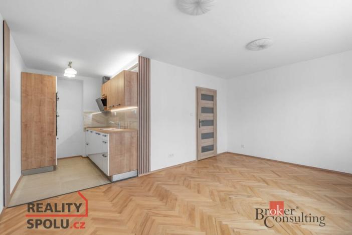 Pronájem bytu 3+kk, Praha - Záběhlice, Hlavní, 54 m2