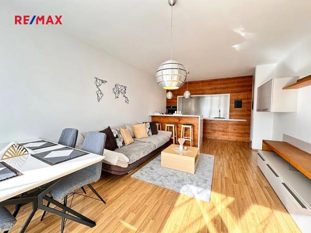 Pronájem bytu 2+kk, Praha - Modřany, Boženy Jandlové, 56 m2