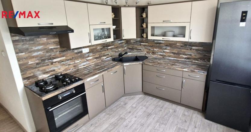 Prodej bytu 3+1, Ostrov, Lidická, 84 m2