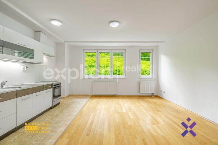 Prodej bytu 2+kk, Zlín, Podlesí I, 57 m2