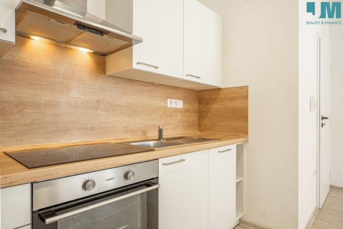 Pronájem bytu 2+kk, Třebíč, Karlovo nám., 50 m2