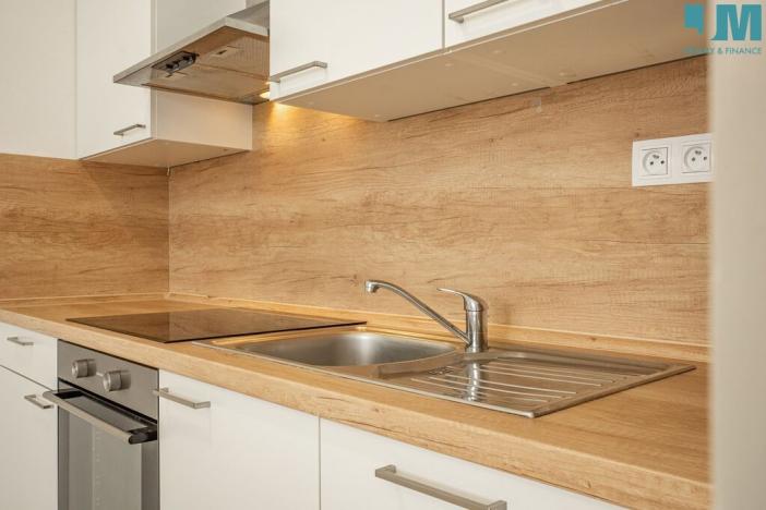 Pronájem bytu 2+kk, Třebíč, Karlovo nám., 50 m2