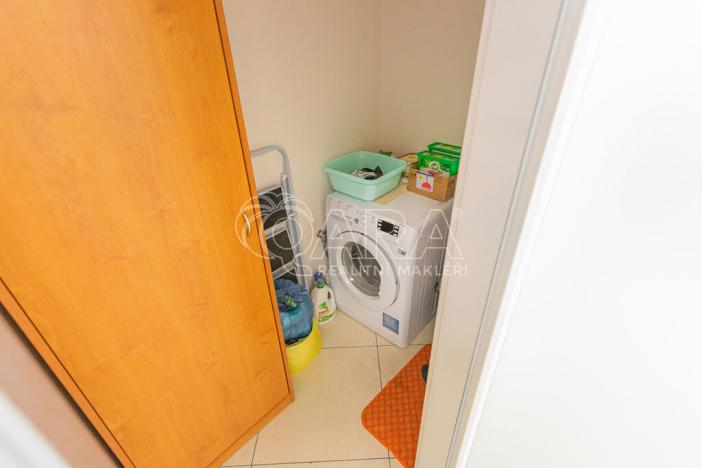 Pronájem bytu 2+1, Praha - Vinohrady, Hollarovo náměstí, 77 m2