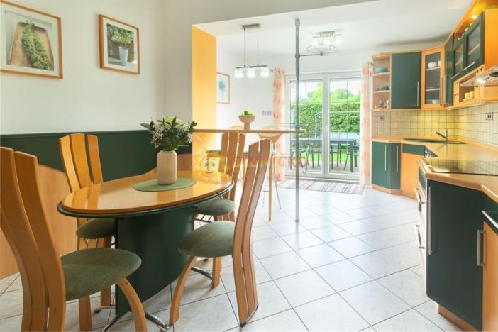 Prodej rodinného domu, Hradec Králové - Pouchov, K Zastávce, 188 m2