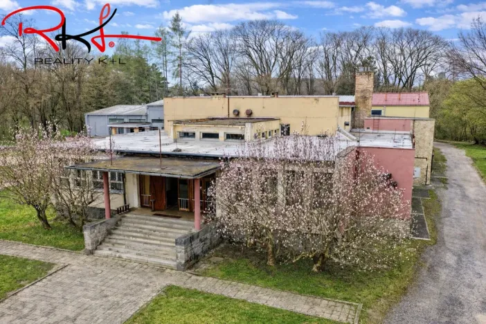 Prodej obchodního prostoru, Chlum u Třeboně, Třeboňská, 1300 m2